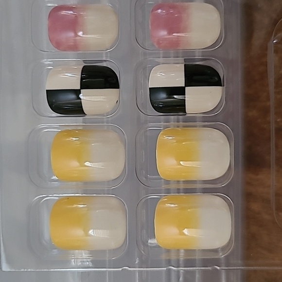 2/$16 Pink Yellow Press On Nails - Picture 9 of 10